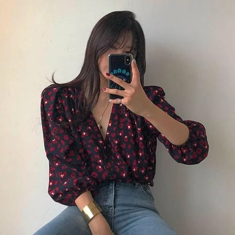 Shirt Woman Vintage Printed V-neck Sexy Korean Style Top Sweet Lantern Sleeve Retro Chic All-match Spring Autumn Single-Breasted Women Tops