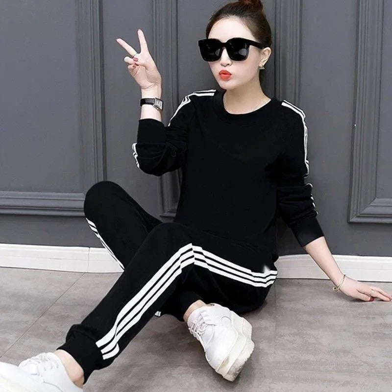 Women's Tracksuit Spring And Autumn Fashion Sports Suit Long Sleeved Tops Pants Two Piece Set Running Plus Size Clothing Women Casual