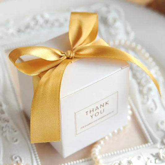 New European Simple Atmosphere White Cube Candy Boxes Wedding Party Supplies Gift Packing Box Baby Shown Favors Gift Bag